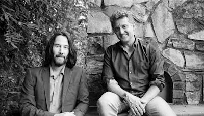 Keanu Reeves e Alex Winter, da dupla 'Bill & Ted', estarão na Broadway em nova adaptação de 'Esperando Godot'