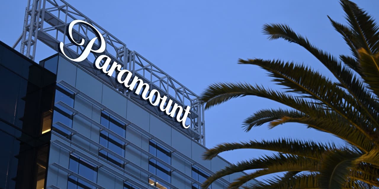 ‘It’s Just Extraordinary.’ Paramount Investors Gabelli, Rogers Are Miffed About the Company’s Sale Process
