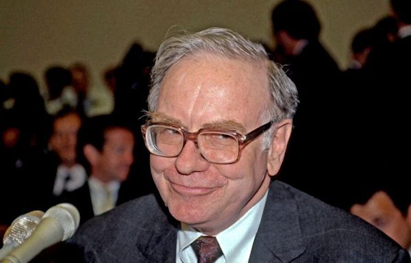 Warren Buffett, Former World's Richest Man, Says Success Isn't About Money, It's 'People That You Want To...