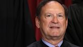 New York Times: Upside-down US flag flew at home of Justice Samuel Alito after 2020 election