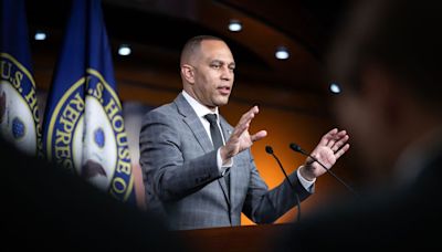 In fractured GOP majority, Jeffries amasses unusual amount of power as minority leader