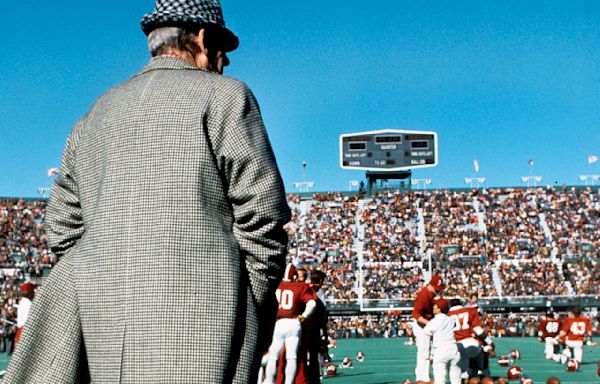 Bill Walton and Bear Bryant are forever linked in sports history