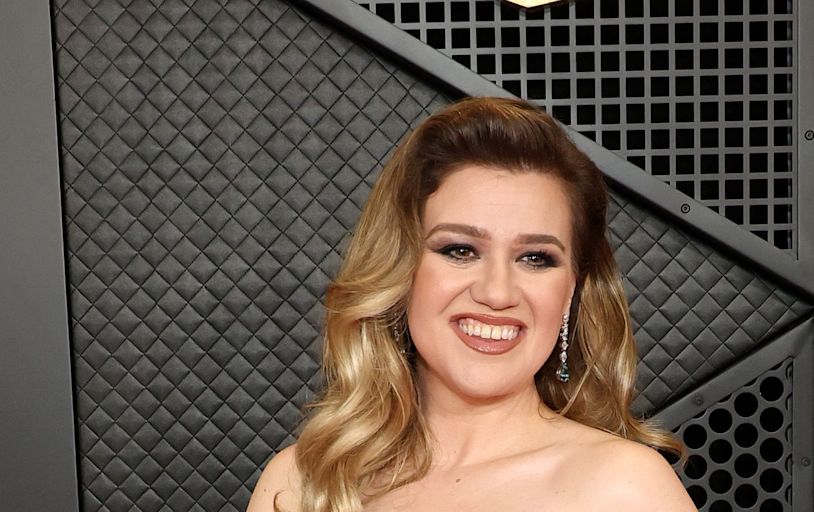 Kelly Clarkson, 41, Says Moving Out Of L.A. Helped Her Lose Weight