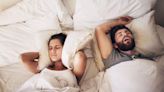 El 'sleep divorce' (o divorcio del sueño), la tendencia que crece entre las parejas millenial