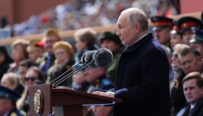 Analysis: Victory Day celebrations mask simmering tensions inside Putin’s Russia | CNN