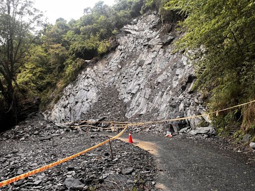 大鹿林道東線5.2公里處坍方 自行車暫時禁入 (圖)