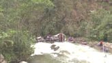 祕魯巴士滿載墜200米深河谷 已知至少釀25死、13傷