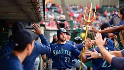 Seattle Mariners rout Los Angeles Angels on Thursday