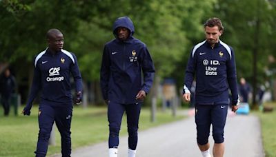 Equipe de France : Griezmann sur le banc contre l’Espagne ? Dembouz, le retour… Le journal des Bleus