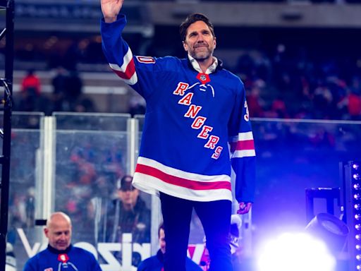 Henrik Lundqvist Talks Rangers, Shesterkin, 2024-25 NHL Season, More in B/R Interview