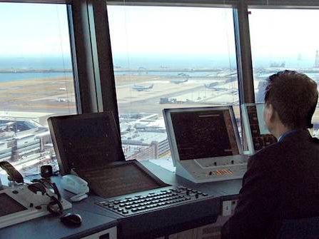 土航飛羽田落錯跑道 空管緊急喝停避過撞機劫