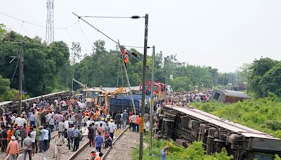 Passenger train derails in India, killing at least 2 passengers and injuring 20 others