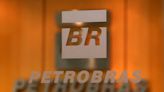 Ibovespa sobe apesar da queda de Petrobras em dia cheio; Hapvida dispara Por Reuters