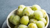 Dietitians Reveal The 15 Best Low-Sugar Sweet Treats You Can Eat Over 40 Without Gaining Weight: Frozen Grapes, Dark Chocolate...