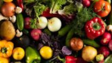 Estudio: lo que comes a los 40 influye en tu salud y calidad de vida a los 70 - La Tercera