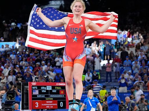 USA’s Amit Elor wins gold in women’s freestyle wrestling