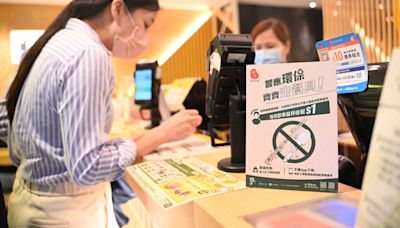 盤中餐「走塑」與「限塑」：香港環保新政的內外矛盾