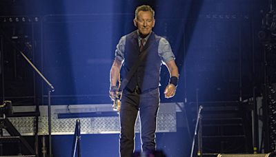 Bruce Springsteen Archives and Center for American Music Honor John Mellencamp, Jackson Browne, Mavis Staples and Dion DiMucci in New Jersey