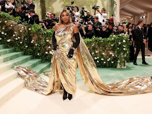 Serena Williams Glitters in Gold at the 2024 Met Gala