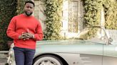 Kevin Hart Shows Off Mint Condition, Again