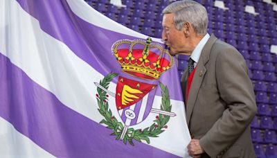 El escudo del Real Valladolid vuelve a ser el tradicional