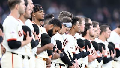 Giants hold tribute for franchise legend Mays