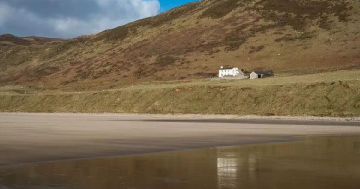 The beautiful UK cottage on a world famous beach but with hardly any tourists