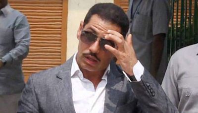 BJP's all-out attack on Robert Vadra: Haryana election a fight between 'laal' & 'dalal'