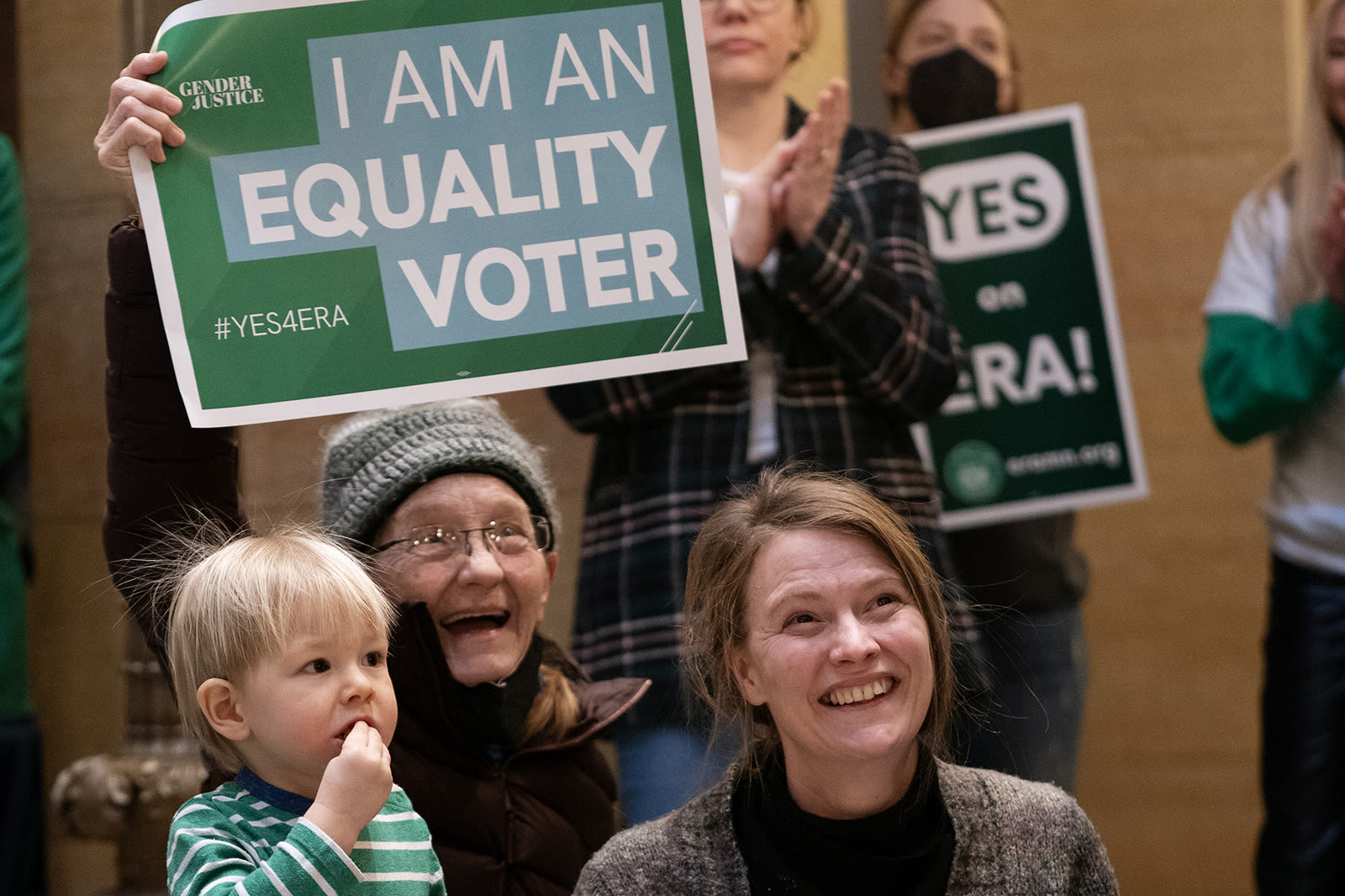 House DFL adds pregnancy decisions to Minnesota Equal Rights Act