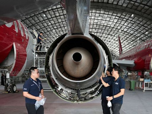 Aircraft engine maintenance times at historic high, Bain says