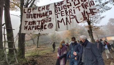 El Gobierno anuló el plan del kirchnerismo para ceder tierras a grupos mapuches: planea desalojar los predios fiscales usurpados