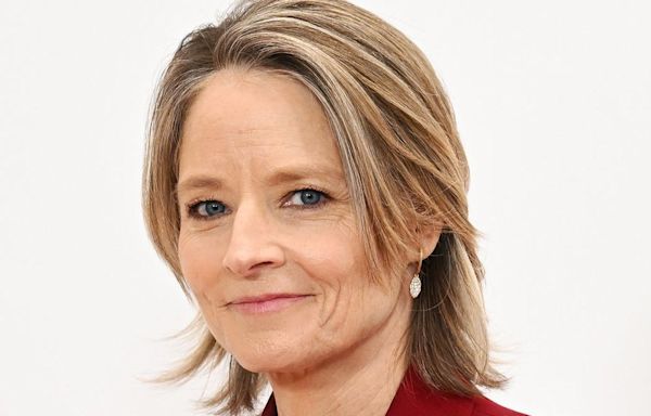 Jodie Foster: There’s 1 Word Gen Z Has An Easier Time Saying Than Other Generations