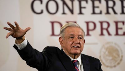 ¿De dónde saca AMLO el dinero que da a migrantes de otros países? - La Opinión