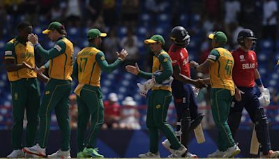 South Africa stays unbeaten at T20 World Cup after beating England by seven runs