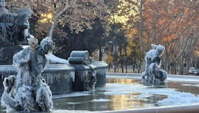 Las fotos de la ola polar en toda la Argentina: piletas congeladas y calles cubiertas de hielo