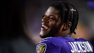 Former NFL QB Offers To Drive Lamar Jackson To OTAs For Rolls-Royce