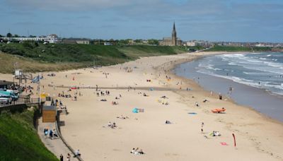 Warmer weather to come with temperatures in mid-20s as UK enters first week of summer holidays