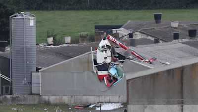 愛爾蘭直升機不明原因墜毁 直接砸進農場屋頂釀2死