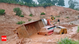 Landslides: Traveling outside Dakshina Kannada district at night fraught with danger | Mangaluru News - Times of India