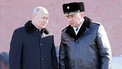 Putin se mueve en la reorganización del gabinete para reemplazar al ministro de Defensa al comenzar su quinto mandato en el cargo