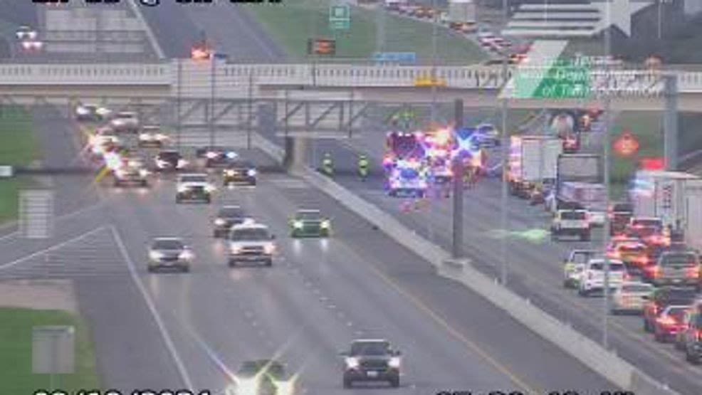 Major crash closes all southbound lanes on I-35 in Georgetown