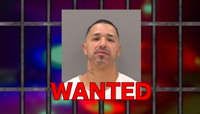 SAPD seeking 'armed and dangerous' suspect