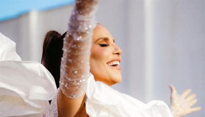 Ivete Sangalo faz live especial nesta terça-feira sobre show em Manaus