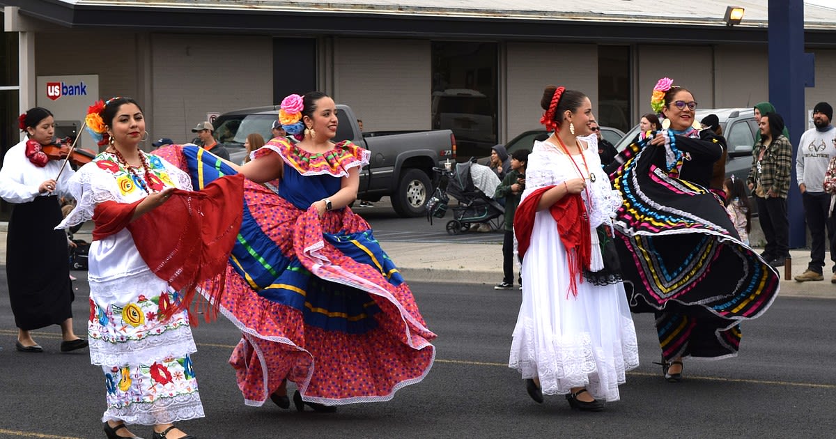 A good start: First-ever Othello Cinco de Mayo brings together community despite weather