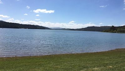 Henry Hagg Lake closed as 'fast-moving' fire burns in Washington County, prompts evacuations