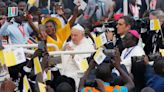 Papa Francisco concluye viaje a Sudán del Sur e insta a poner fin a "furia ciega" de la violencia