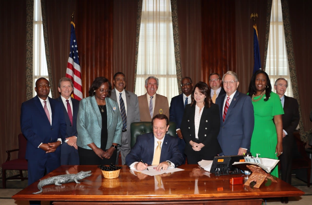 Gov. Jeff Landry signs new Supreme Court map with second Black-majority district bill into law