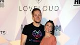 Esposa do vocalista do Imagine Dragons pede oficialização de divórcio