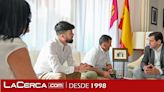 Valverde muestra el apoyo al tejido empresarial en una reunión con FECEVAL (Federación de empresarios de la comarca de Valdepeñas, Campo de Montiel y La Solana)