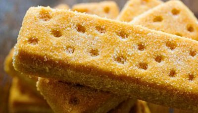 Gordon Ramsay’s lemon shortbread recipe is just 5 ingredients and easy to bake